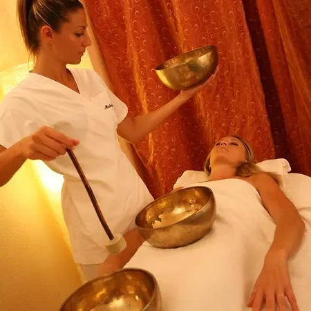 Shandranj Otel Tesero